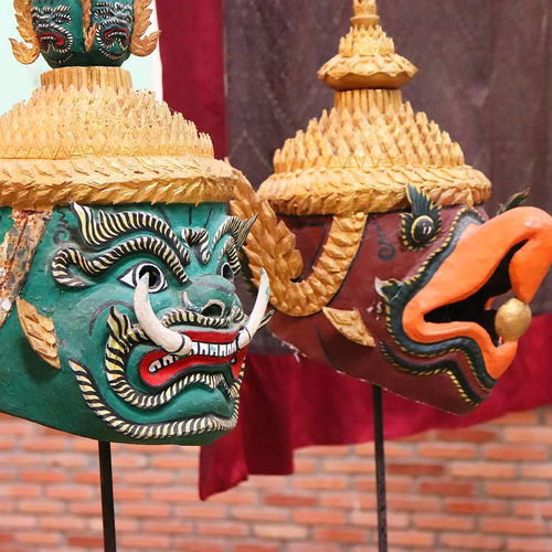 吴哥丝绸工坊的博物馆里的柬埔寨传统牦牛面具,手工制作,一般在跳神节的时候佩戴,用来驱魔 吴哥工匠Artisans Angkor出品 柬埔寨手工艺品